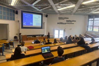 Stalo sa na FHI (zhrnutie akcií v štvrtom štvrťroku 2025)